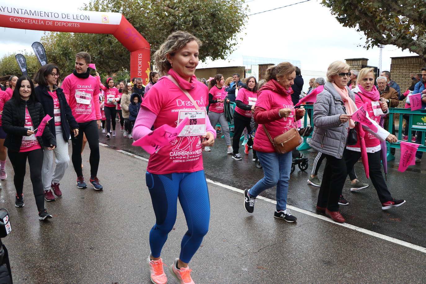 ¿Estuviste en la Carrera de la Mujer de León? Búscate