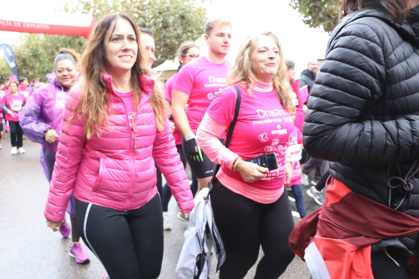 ¿Estuviste en la Carrera de la Mujer de León? Búscate