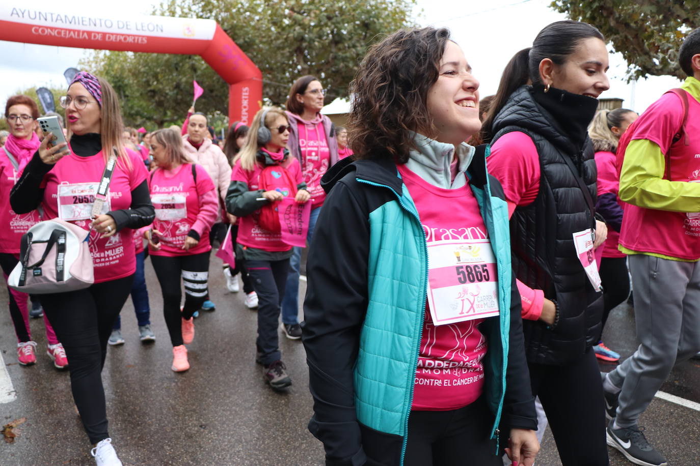 ¿Estuviste en la Carrera de la Mujer de León? Búscate