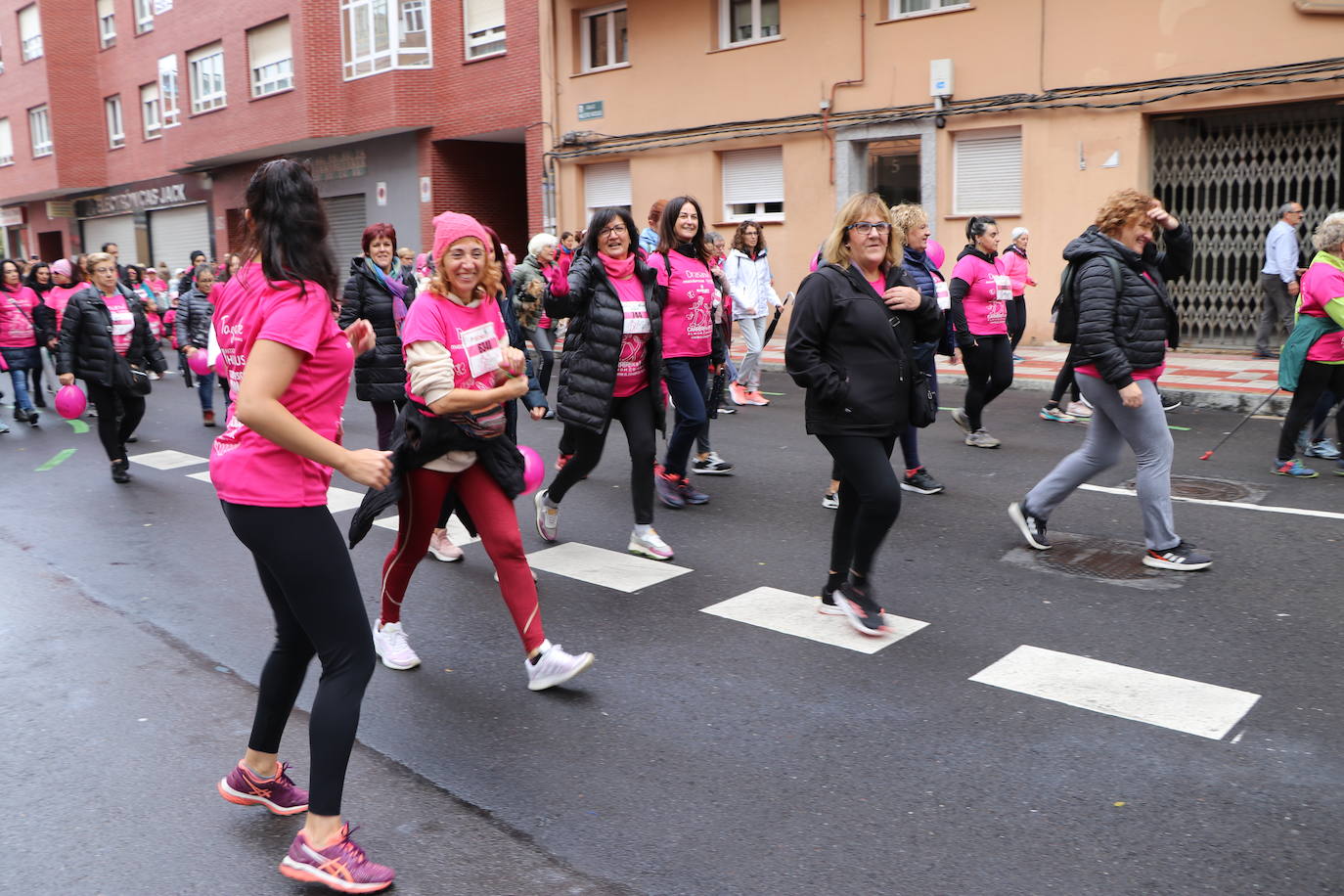 ¿Estuviste en la Carrera de la Mujer de León? Búscate