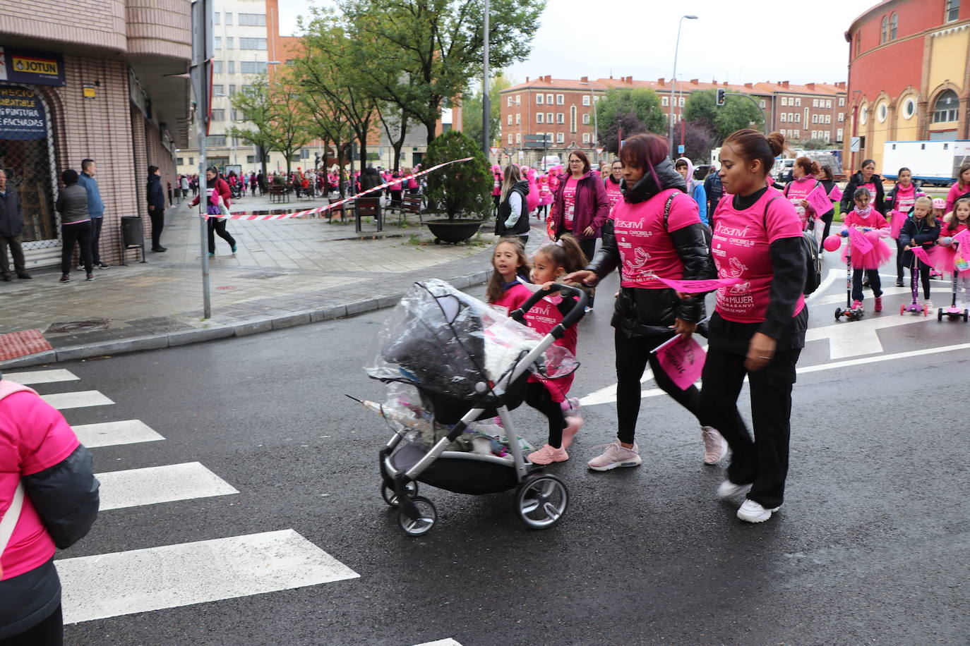 ¿Estuviste en la Carrera de la Mujer de León? Búscate