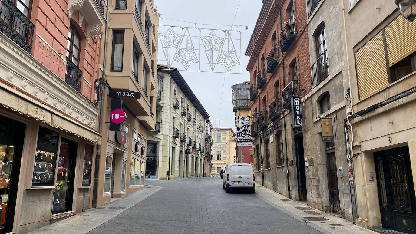 Primeras luces de Navidad en León