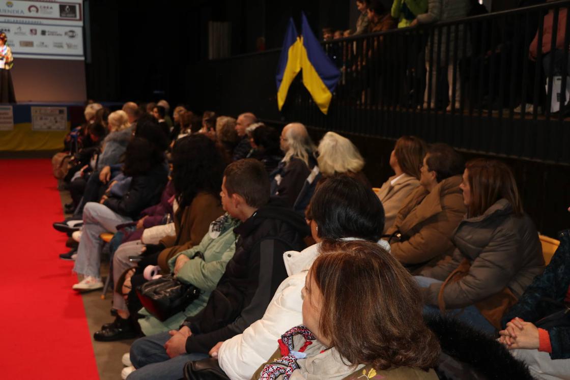 I Desfile de moda ucraniana en León