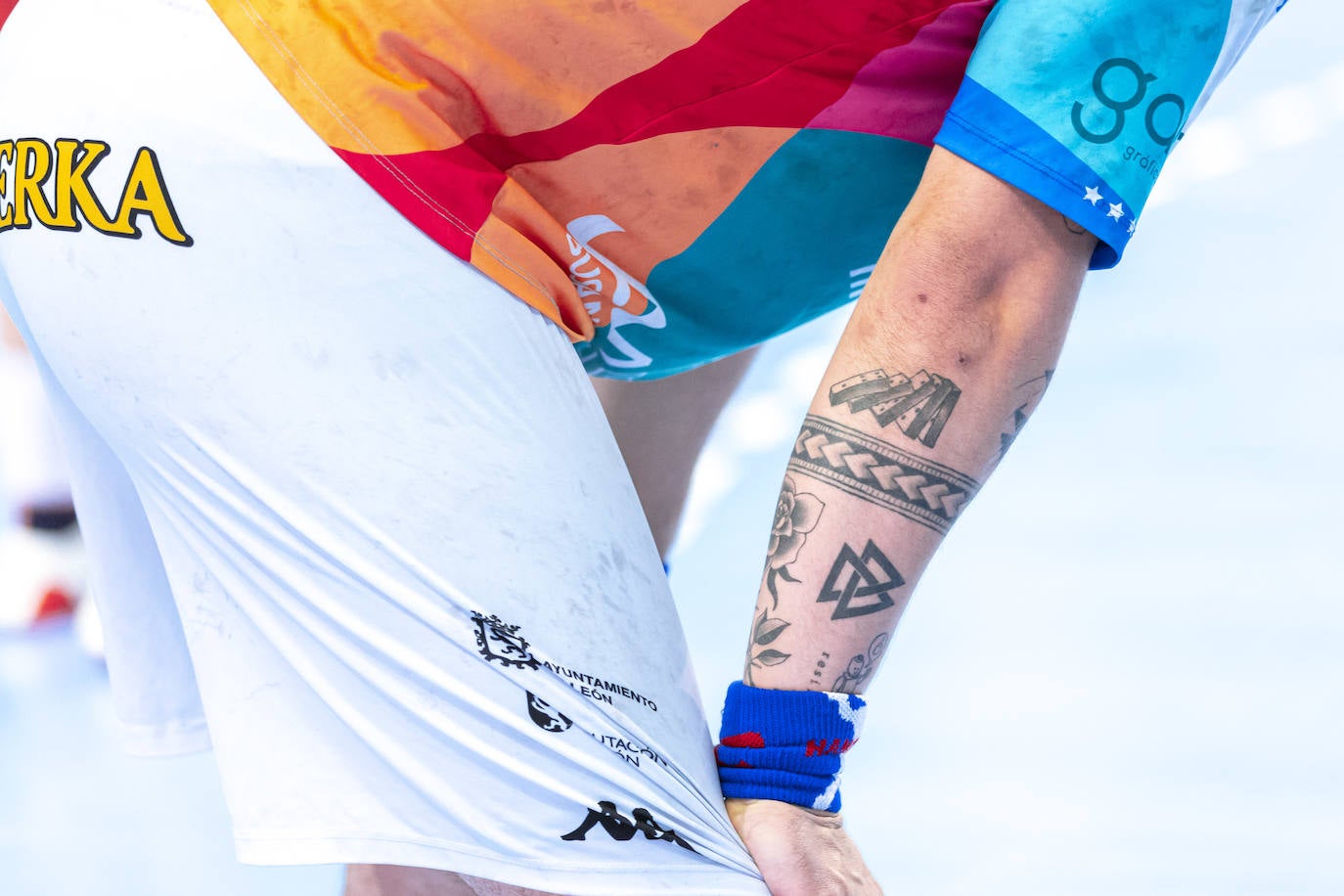 El Abanca Ademar vuelve a ganar