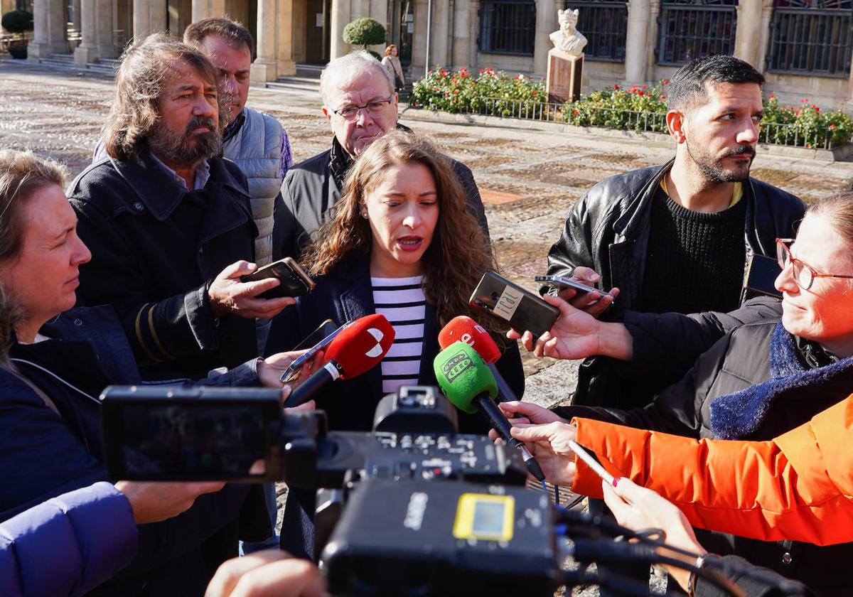 El 'plebiscito' popular a Sánchez llega a León: «Está en juego la democracia»