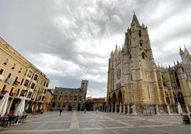 El cielo de León cubierto de nubes.