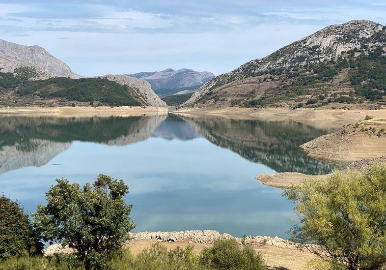 Imagen de archivo del embalse del Porma.