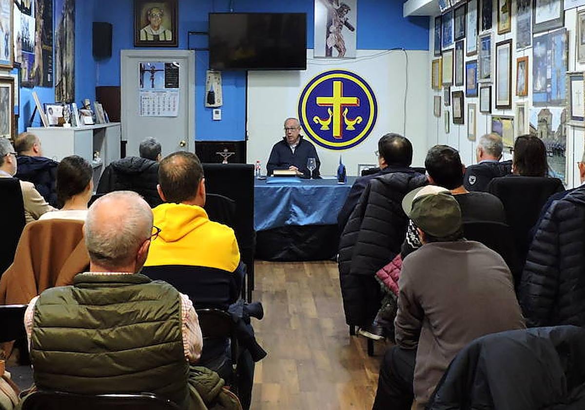 Javier Fresno durante la charla.