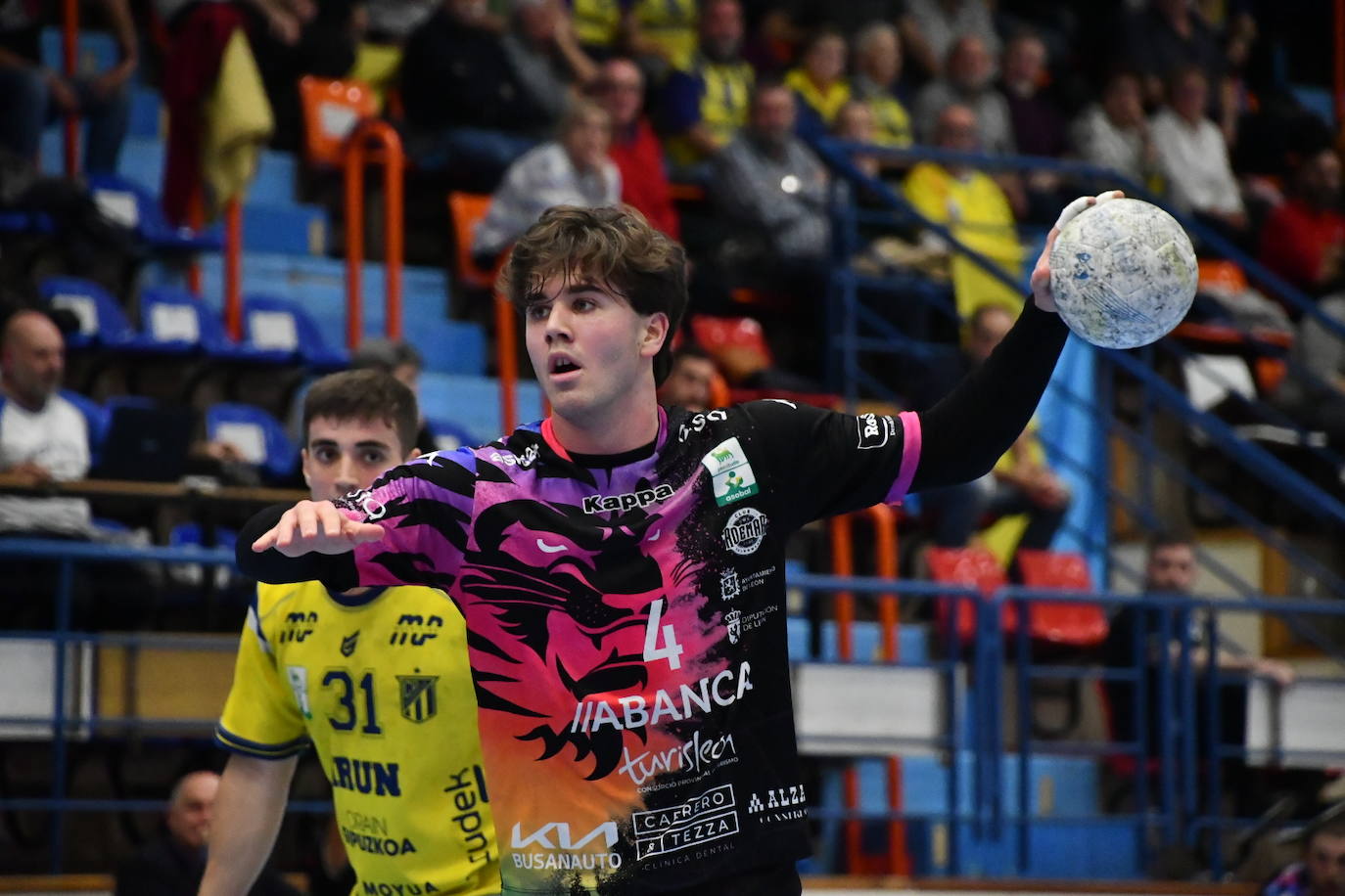 Bidasoa frena la racha del Abanca Ademar