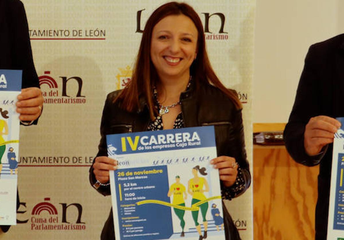 Mapi Lasheras, de Aguas de León, en la presentación de la IV Carrera de empresas Caja Rural