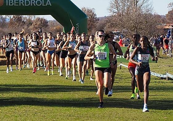Marta García sigue luciéndose en el cross