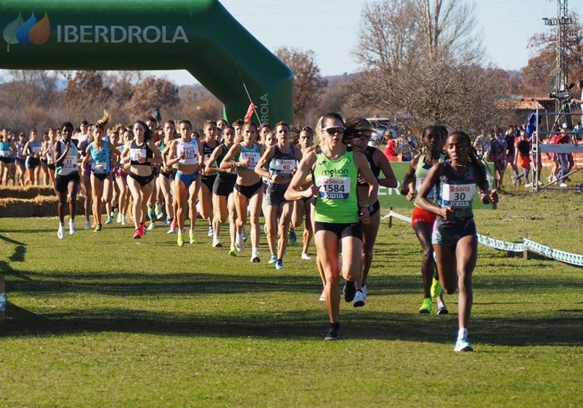 Marta García sigue luciéndose en el cross