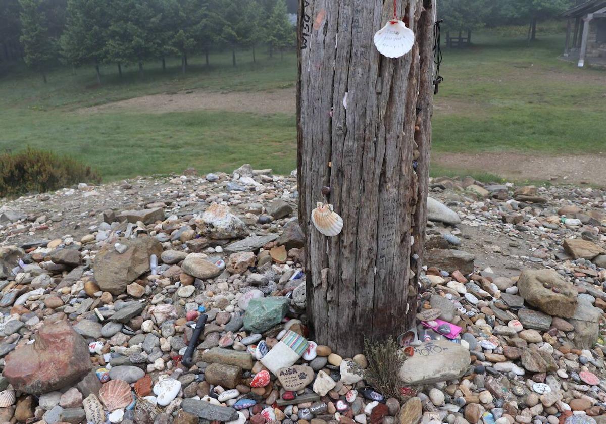 Piedras en la Cruz de Ferro.