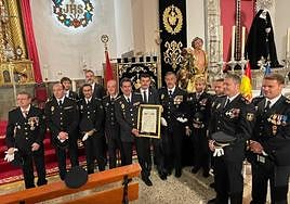 Acto de entrega del reconocimiento como escolta de honor de San Juan a la Policía Nacional.