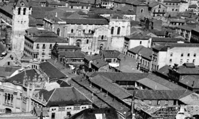 Agustinas Recoletas. Al fondo San Isidoro