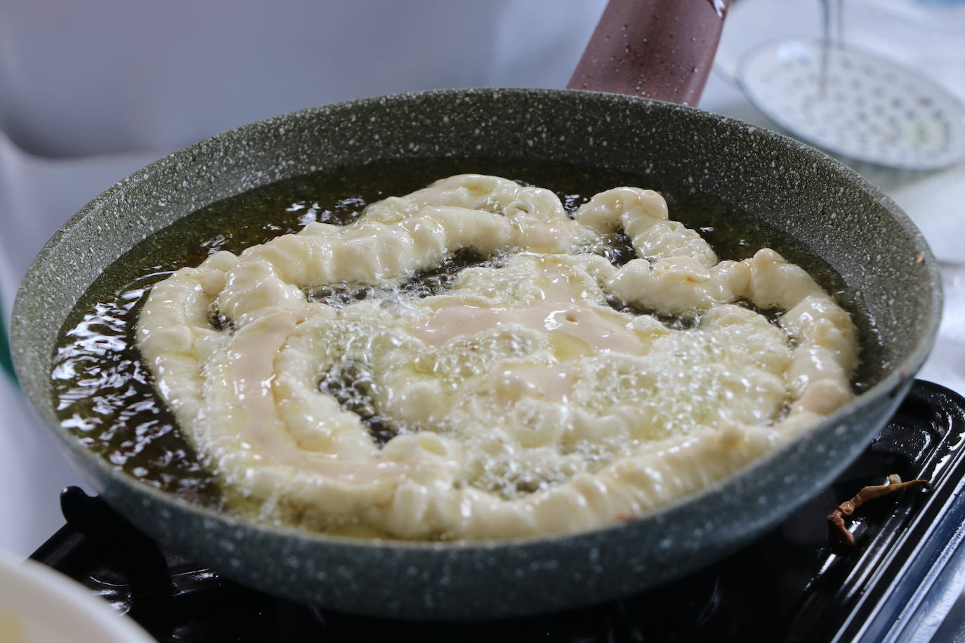 Así se cocina un fisuelo lacianiego