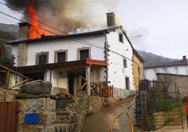 Incendio en una vivienda de Pendilla de Arbas.