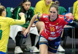 La leonesa Mireya González, en un partido de este último Mundial de balonmano.