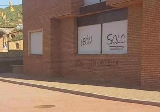 Una pintada en Valdevimbre.