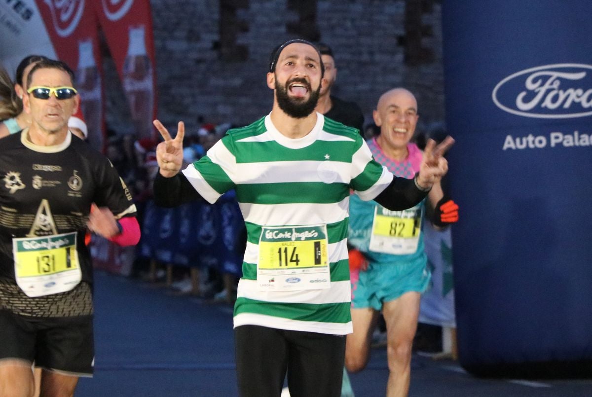 Entrada en meta de los participantes