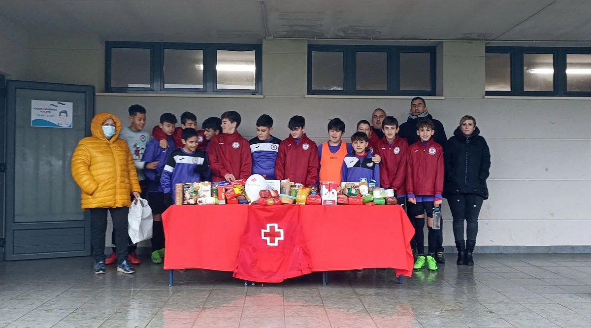 Valencia de Don Juan ha acogido este sábado un torneo solidario de fútbol a favor de Cruz Roja.