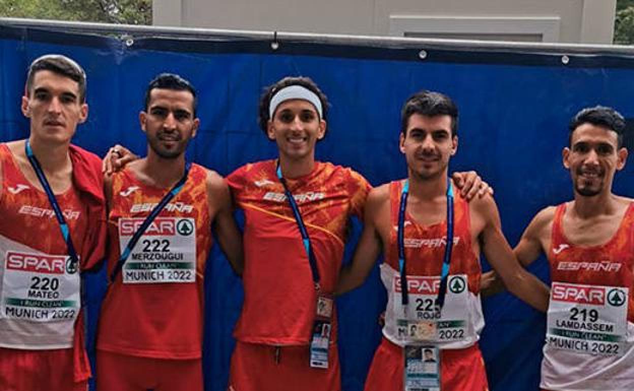 Los deportistas leoneses han cosechado numerosos éxitos este último año; en la imagen, Jorge Blanco tras proclamarse tercero por equipos en el Europeo de Atletismo.