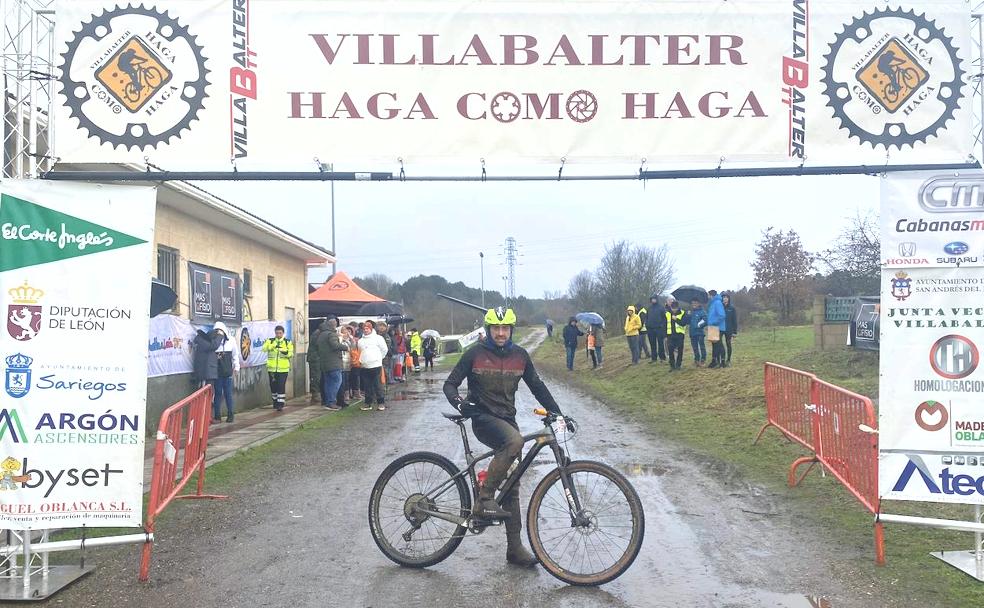 El triatleta venció en la ruta corta, de 35 kilómetros, de la VIII 'Villabalter haga como haga'