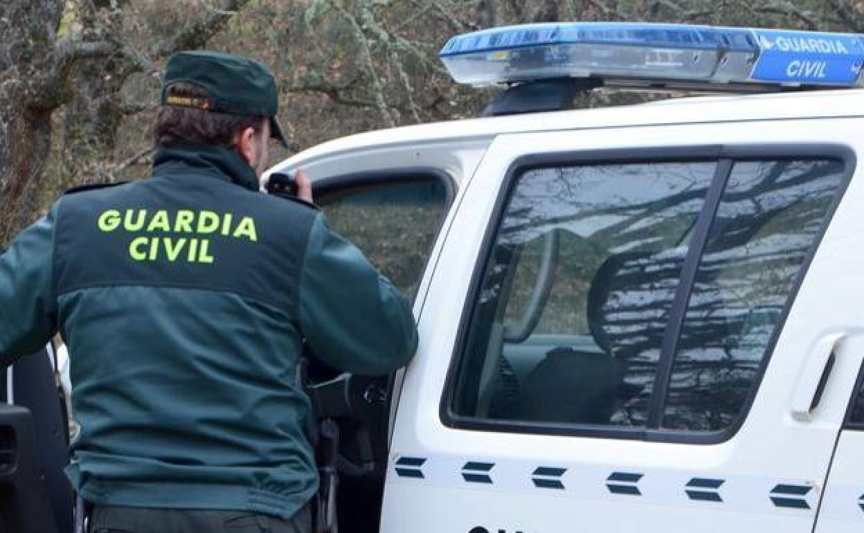 Imagen de archivo de un agente de la Guardia Civil. 