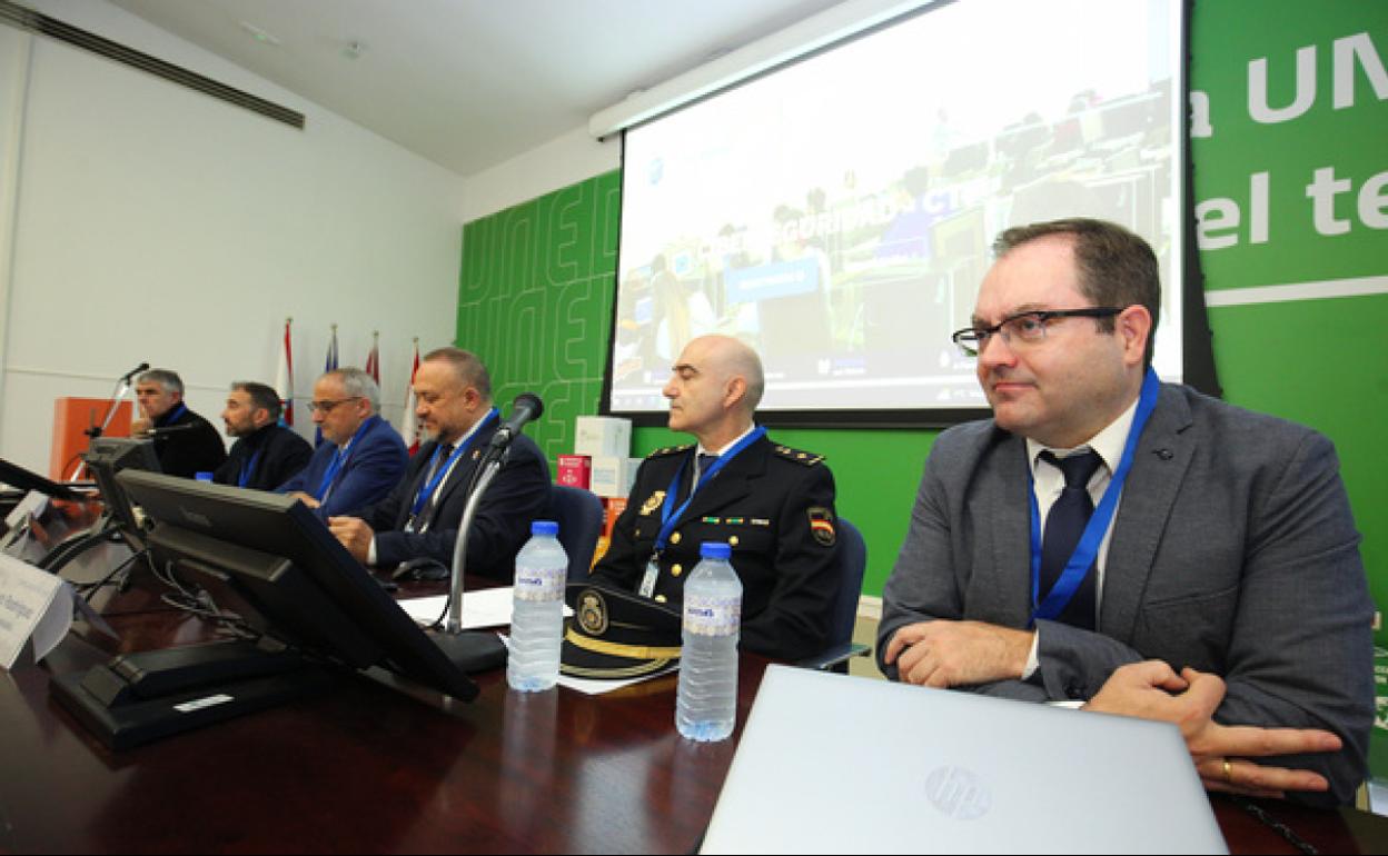 Inauguración de la jornada sobre ciberseguridad 'CyberWorking 2023' en Ponferrada.