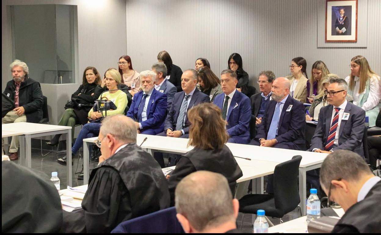 Imagen de la sala en la que se celebra el juicio por la operación Púnica en León. 