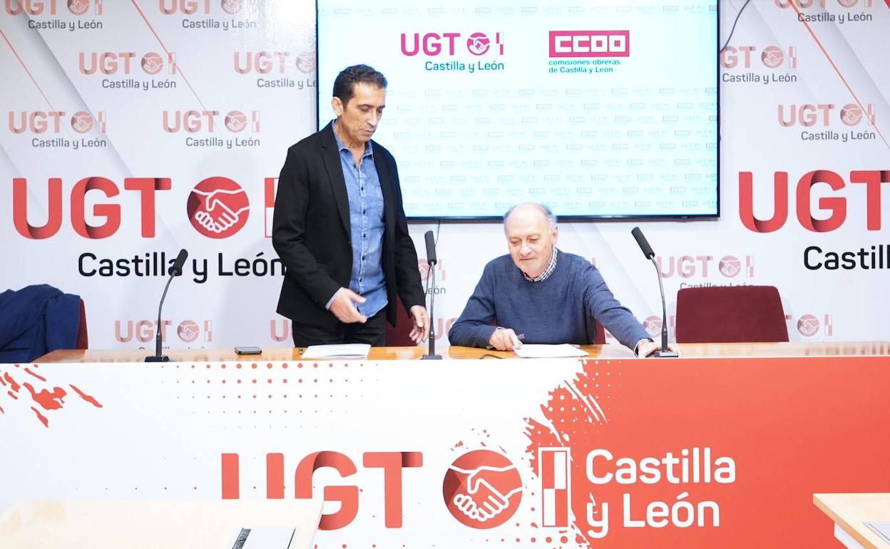 Los secretarios generales de CCOO y UGT en Castilla y León, Vicente Andrés y Faustino Temprano.