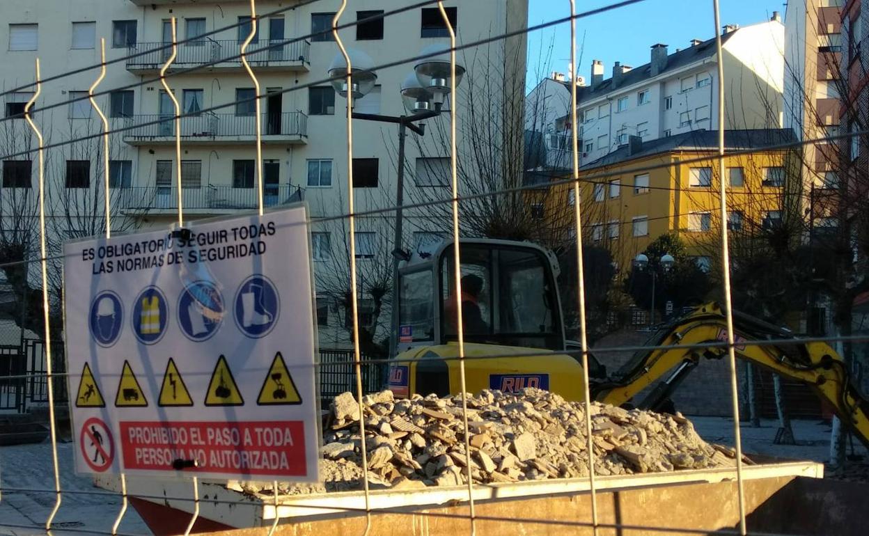 Imagen de archivo de las obras realizadas en el acceso al Colegio Navaliegos.