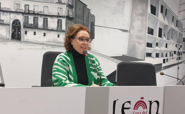 Aurora Baza este lunes en rueda de prensa.