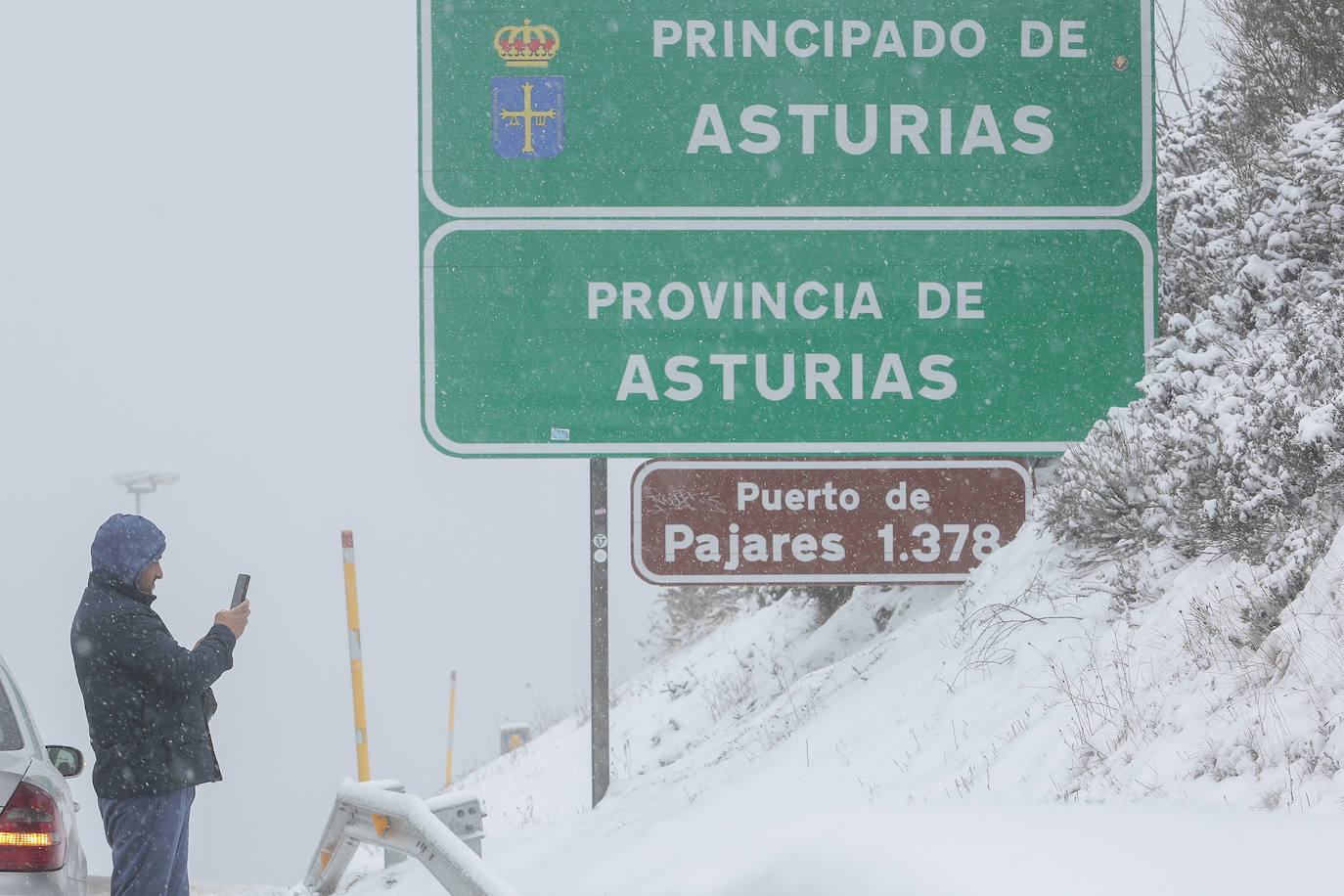 La nieve ya tiñe de blanco decenas de pueblos en la provincia.