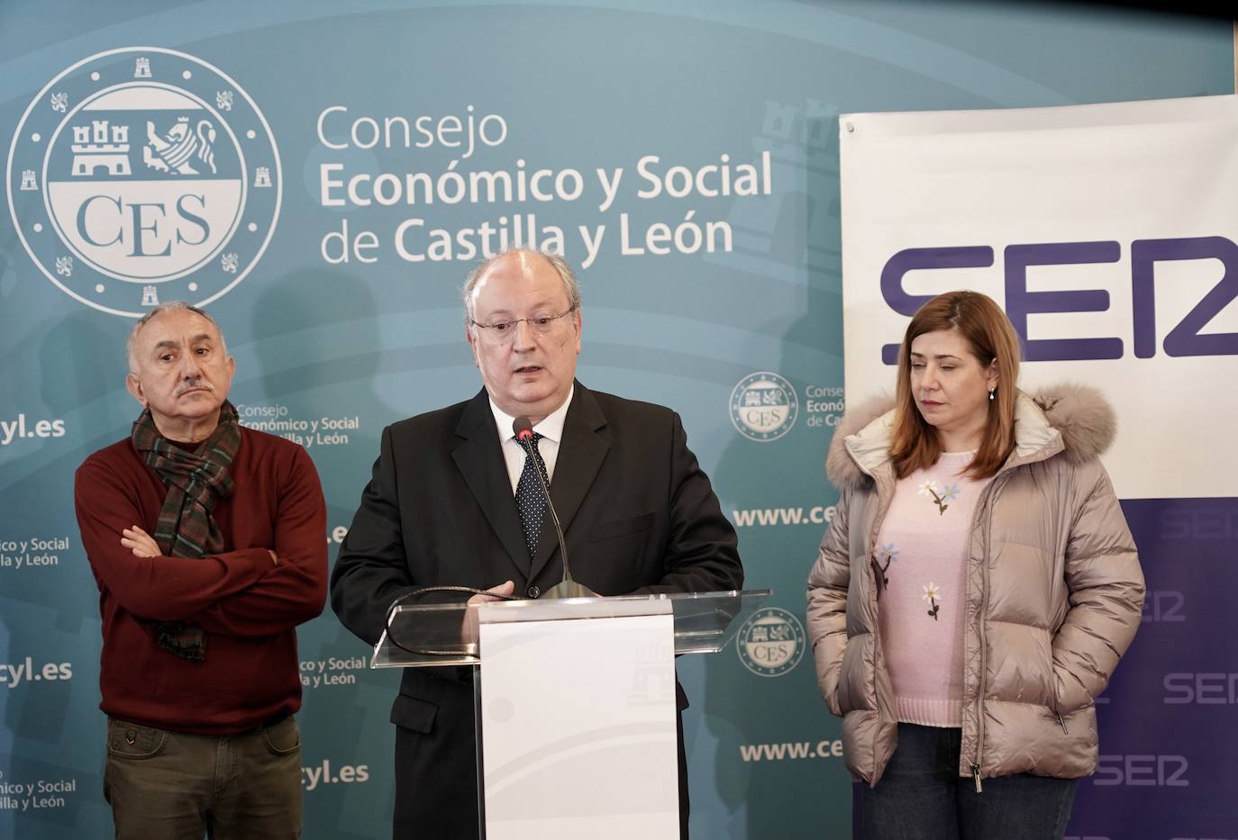 El secretario general de UGT, Pepe Álvarez, junto al presidente del CES, Enrique Cabero, y el secretario regional de UGT, Faustino Temprano, participa en los Encuentros SER Castilla y León, organizados por la Cadena SER y el Consejo Económico y Social (CES) de Castilla y León.