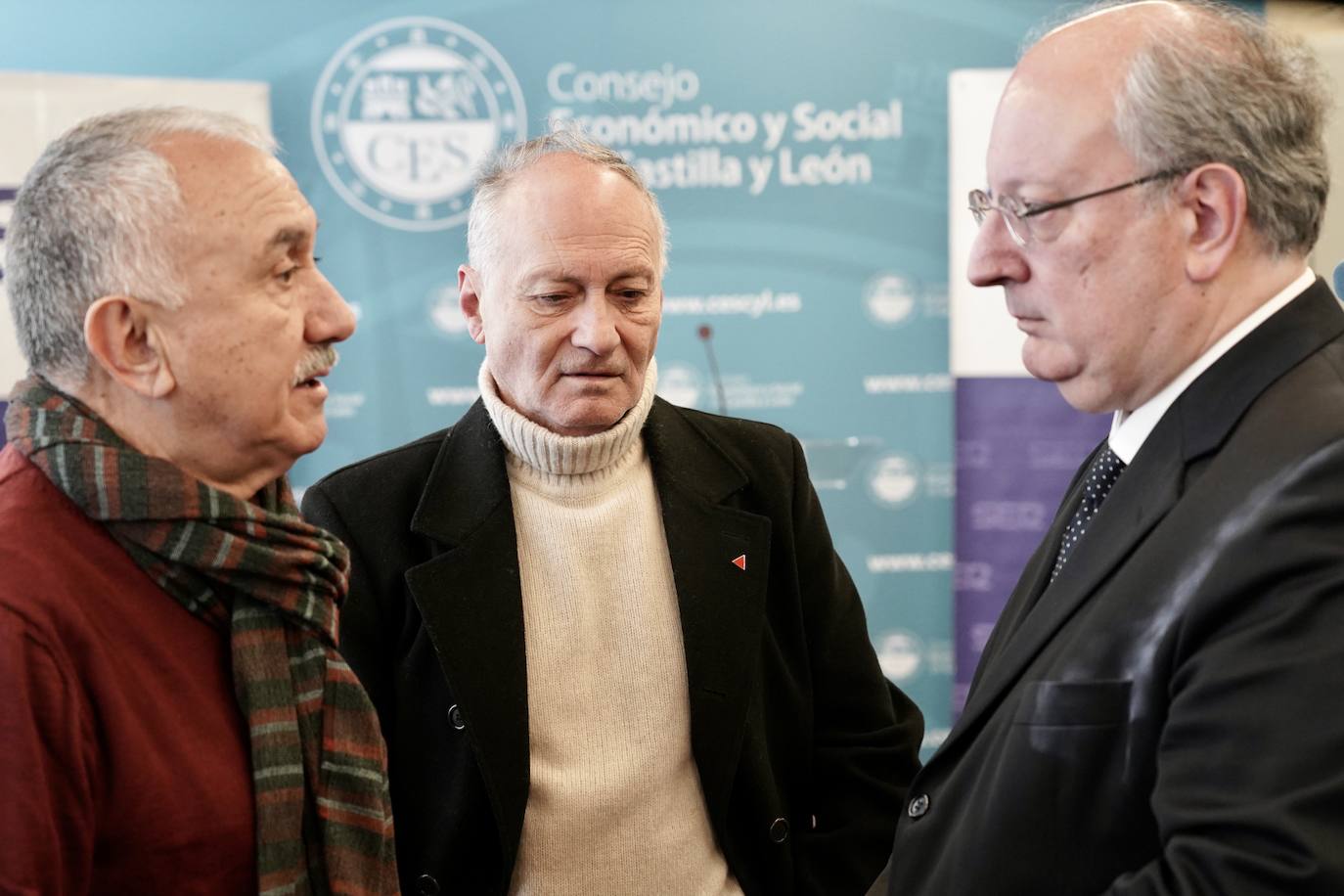 El secretario general de UGT, Pepe Álvarez, junto al presidente del CES, Enrique Cabero, y el secretario regional de UGT, Faustino Temprano, participa en los Encuentros SER Castilla y León, organizados por la Cadena SER y el Consejo Económico y Social (CES) de Castilla y León.