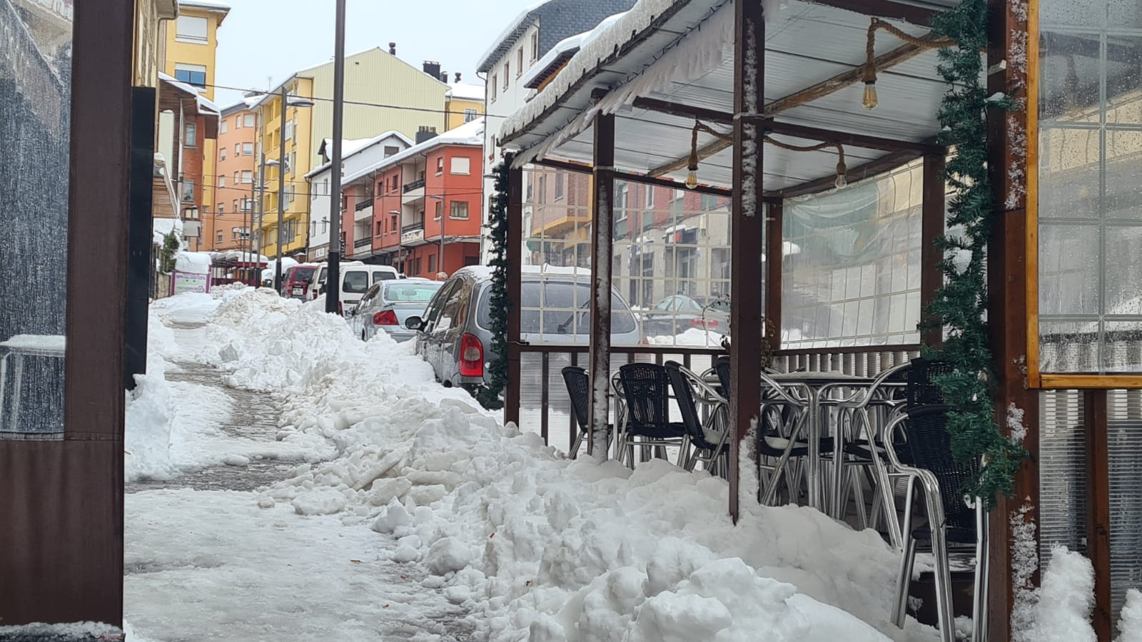 El municipio lacianiego sufre el azote de Fien y recuerda una de las mayores nevadas de los últimos años.