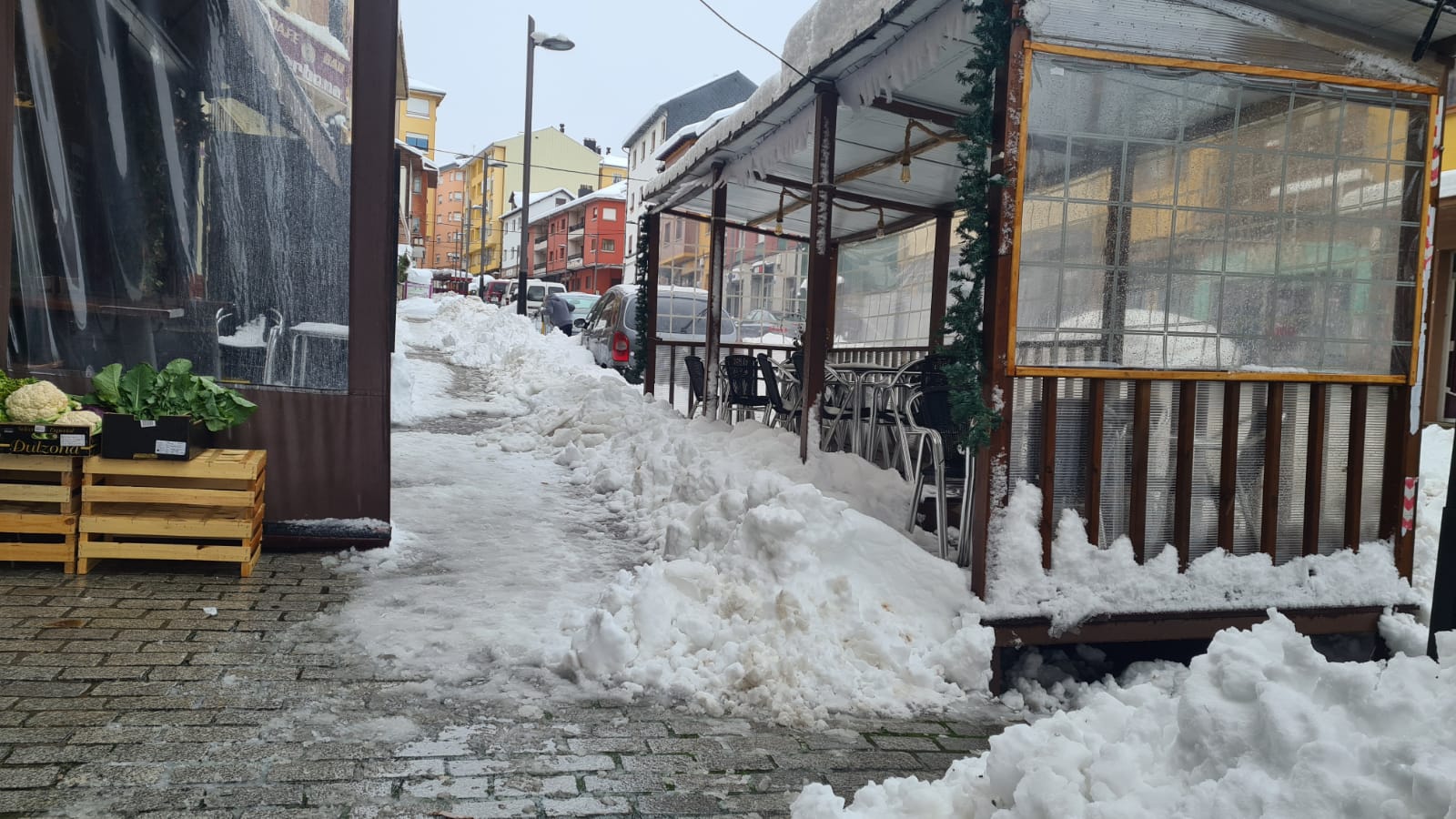 El municipio lacianiego sufre el azote de Fien y recuerda una de las mayores nevadas de los últimos años.