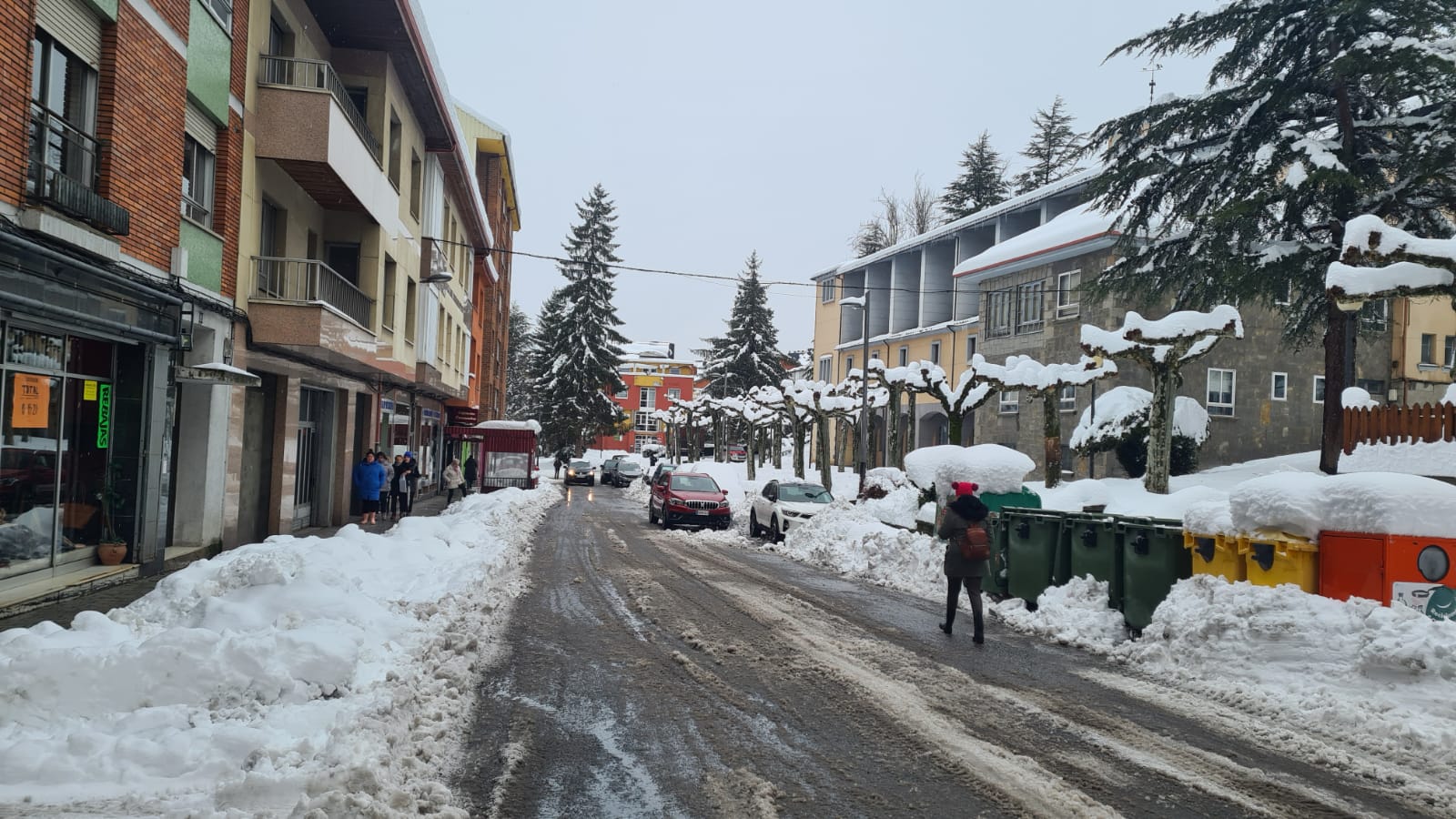 El municipio lacianiego sufre el azote de Fien y recuerda una de las mayores nevadas de los últimos años.