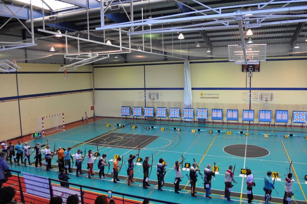 Los leoneses descollan en el Campeonato Provincial de Tiro con Arco en Sala 2023.