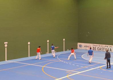 Imagen secundaria 1 - Santa María del Páramo acoge el Campeonato Pelota Mano de Castilla y León