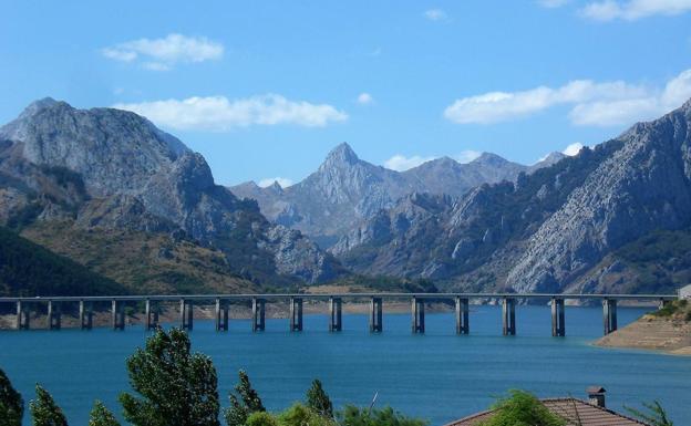 El Parque Regional Montaña de Riaño y Mampodre renueva su sello 'Q' de Calidad Turística.