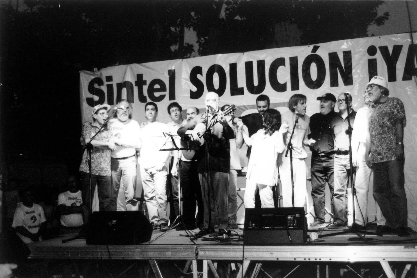 Durante seis meses los trabajadores vivieron frente al Ministerio de Economía. 