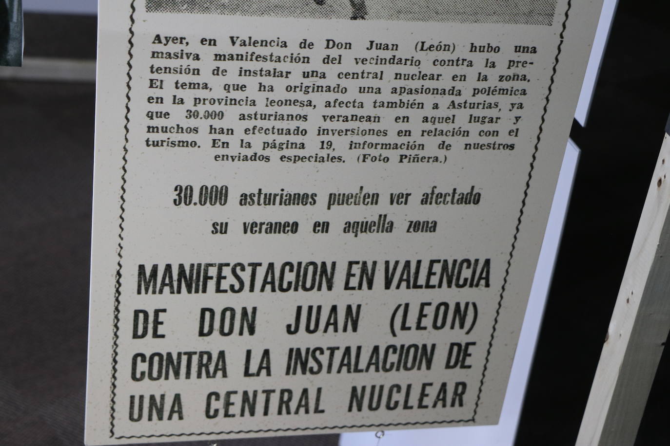 El documental ' Coyanza 1975. Democracia nuclear' repasa la movilización popular que unió al pueblo de Valencia de Don Juan en 1975 en contra del proyecto del ´regimen franquista de crear una central en el municipio | Una exposición itinerante y un banco audiovisual de memoria histórica agrandarán el proyecto que busca preservar el recuerdo de un momento histórico en España.