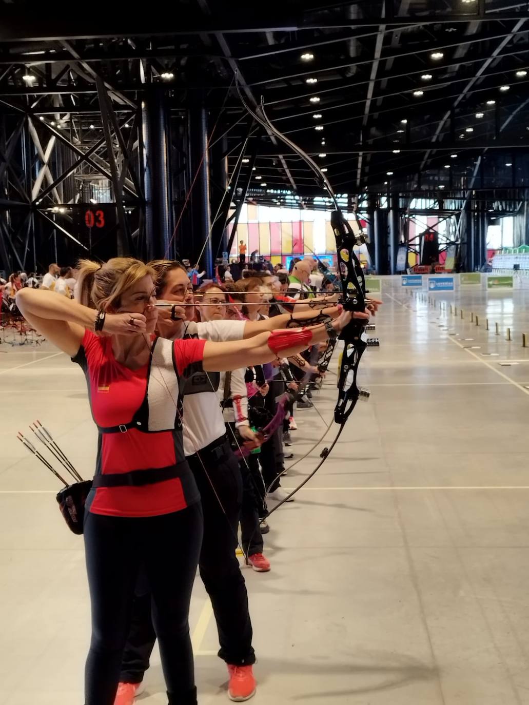 Más de medio millar de tiradores han acudido este fin de semana a León para disputar el Campeonato de España de tiro con arco en sala en hasta cuatro modalidades en una fiesta de esta disciplina que gana su espacio en la ciudad