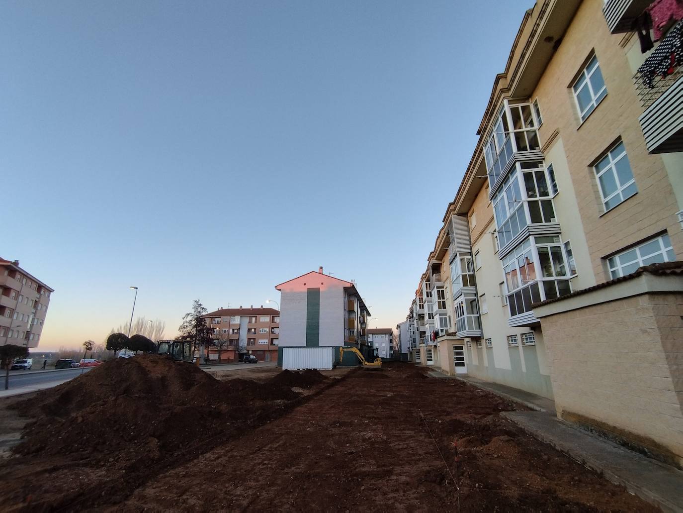 Arrancan las obras de urbanización del entorno de las viviendas de protección oficial en Vallezate