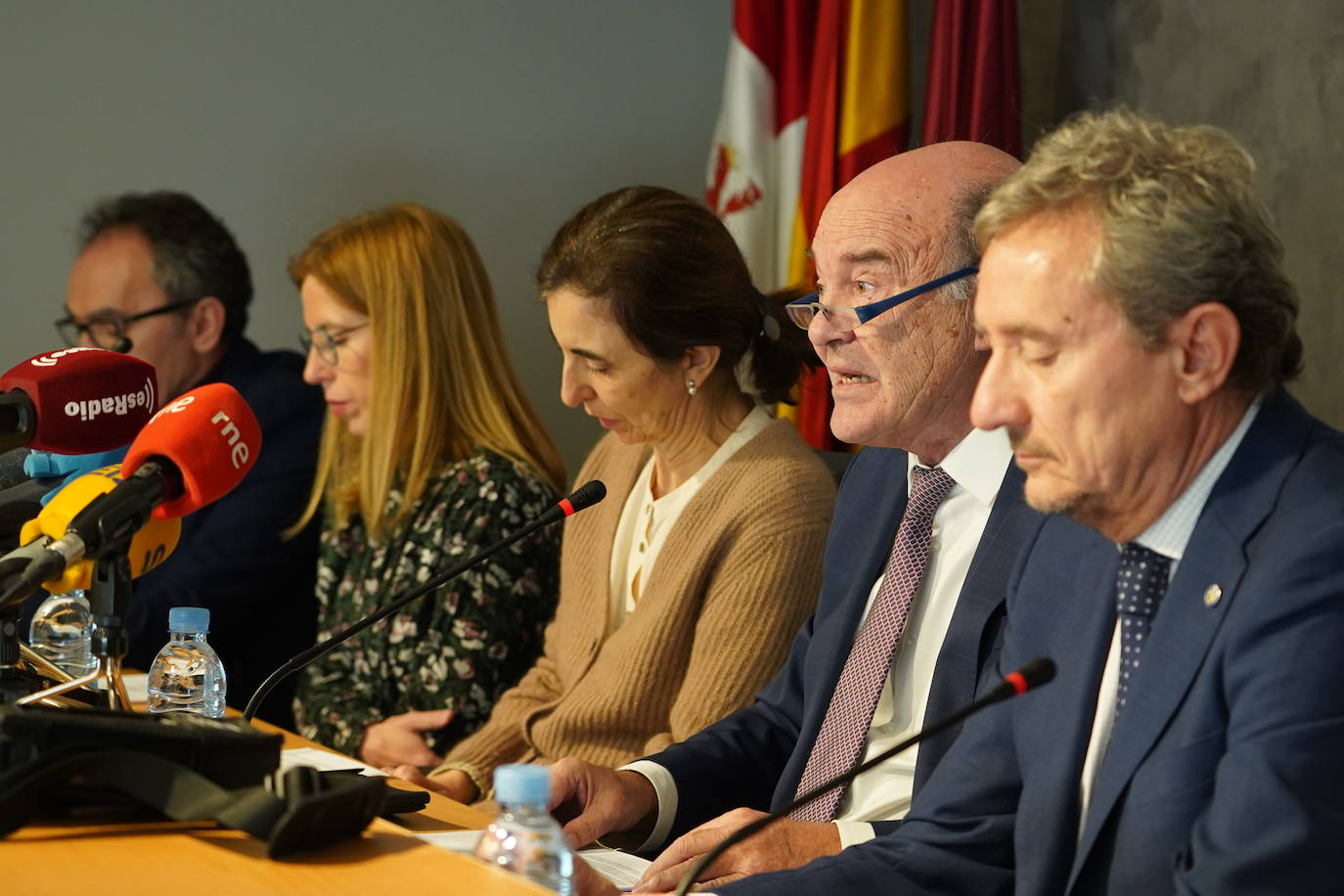 El Colegio de Médicos de Castilla y León y las sociedades científicas de Atención Primaria analizan el futuro del primer nivel asistencial