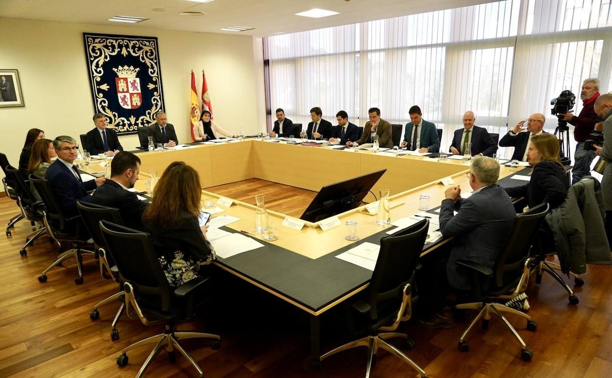 Reunión de la junta de portavoces de las Cortes de Castilla y León.