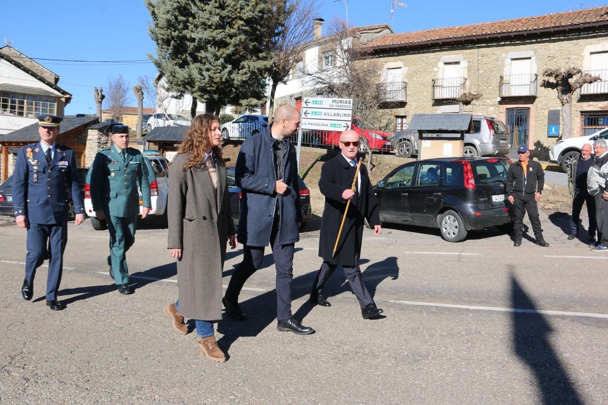 Pablo Álvarez ha recibido este viernes el reconocimiento como Hijo Adoptivo de la localidad de Riello de donde proceden sus padres y abuelos y dónde él ha pasado sus veranos.