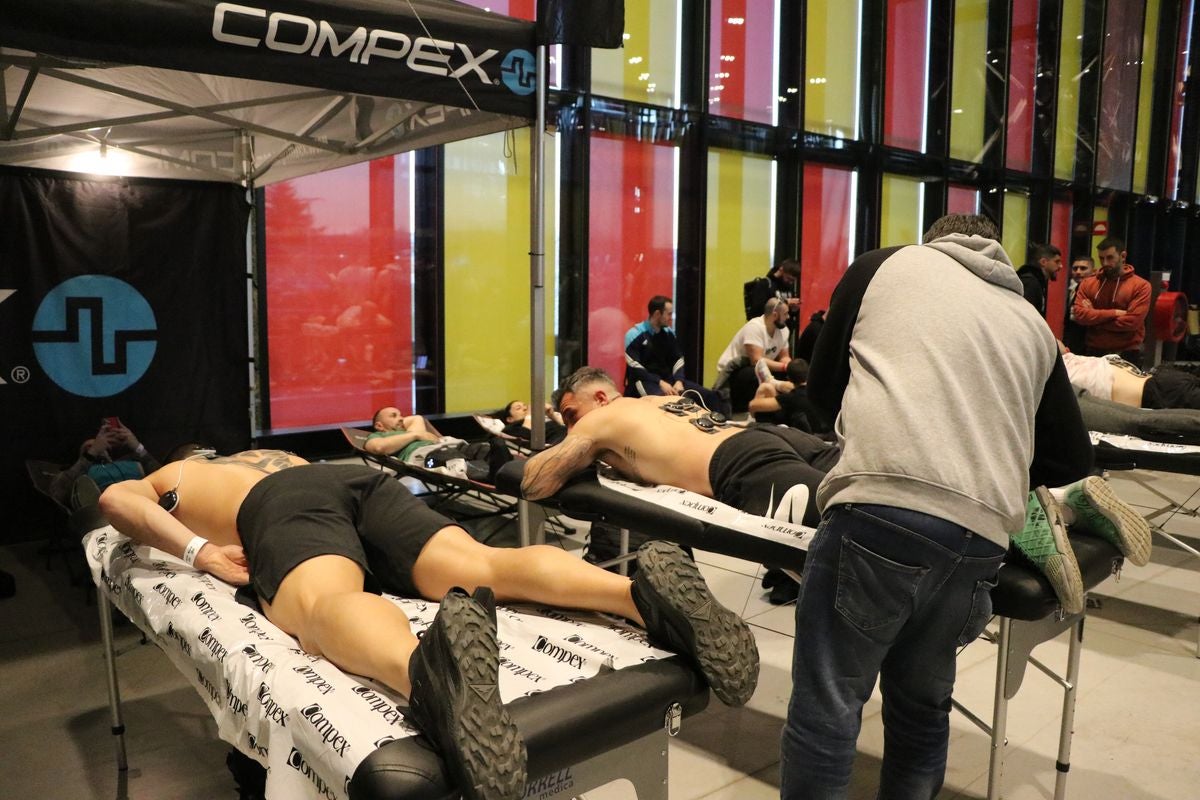 El February Fitness ha congregado este fin de semana a miles de aficionados al deporte que han llenado el Palacio de Exposiciones de la capital.